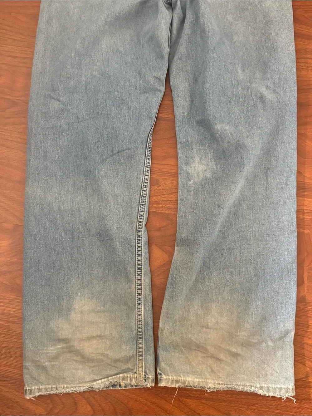 Vintage Levi’s L2 Skater Light Wash Loose Fit Baggy Denim Jeans Size 33x30.5 USA